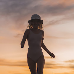 100句英语句子（谚语和名言一共一百句）<带中文翻译>